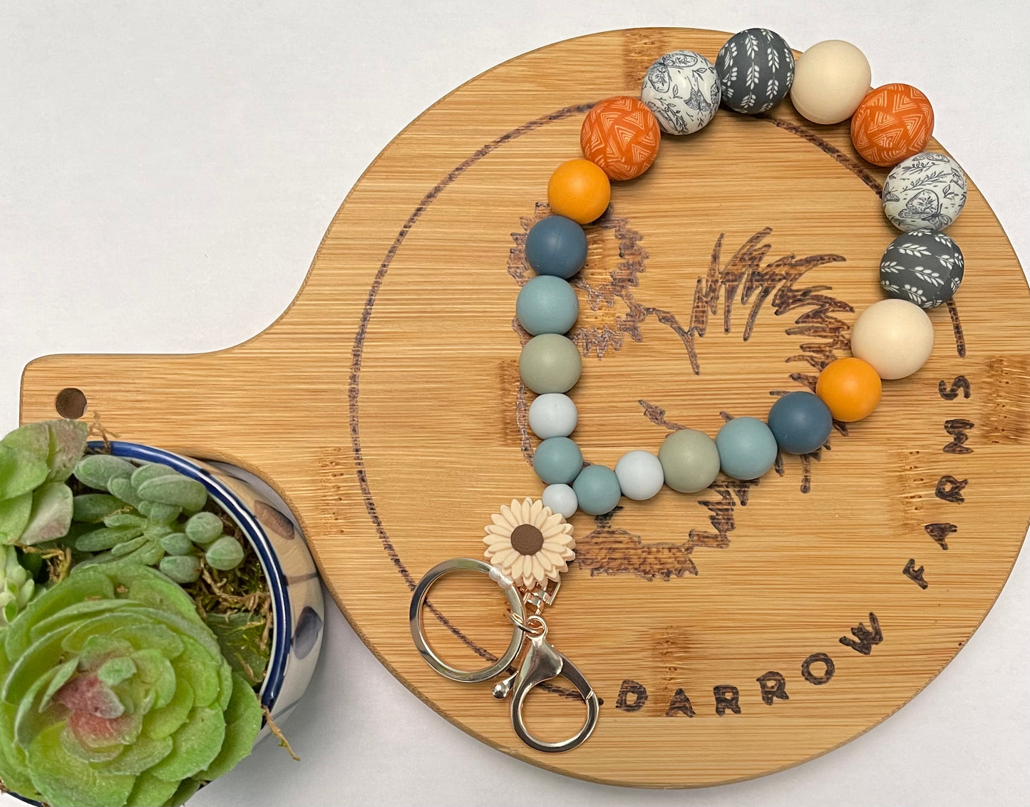 Wheat Daisy Teardrop Wristlet Keychain